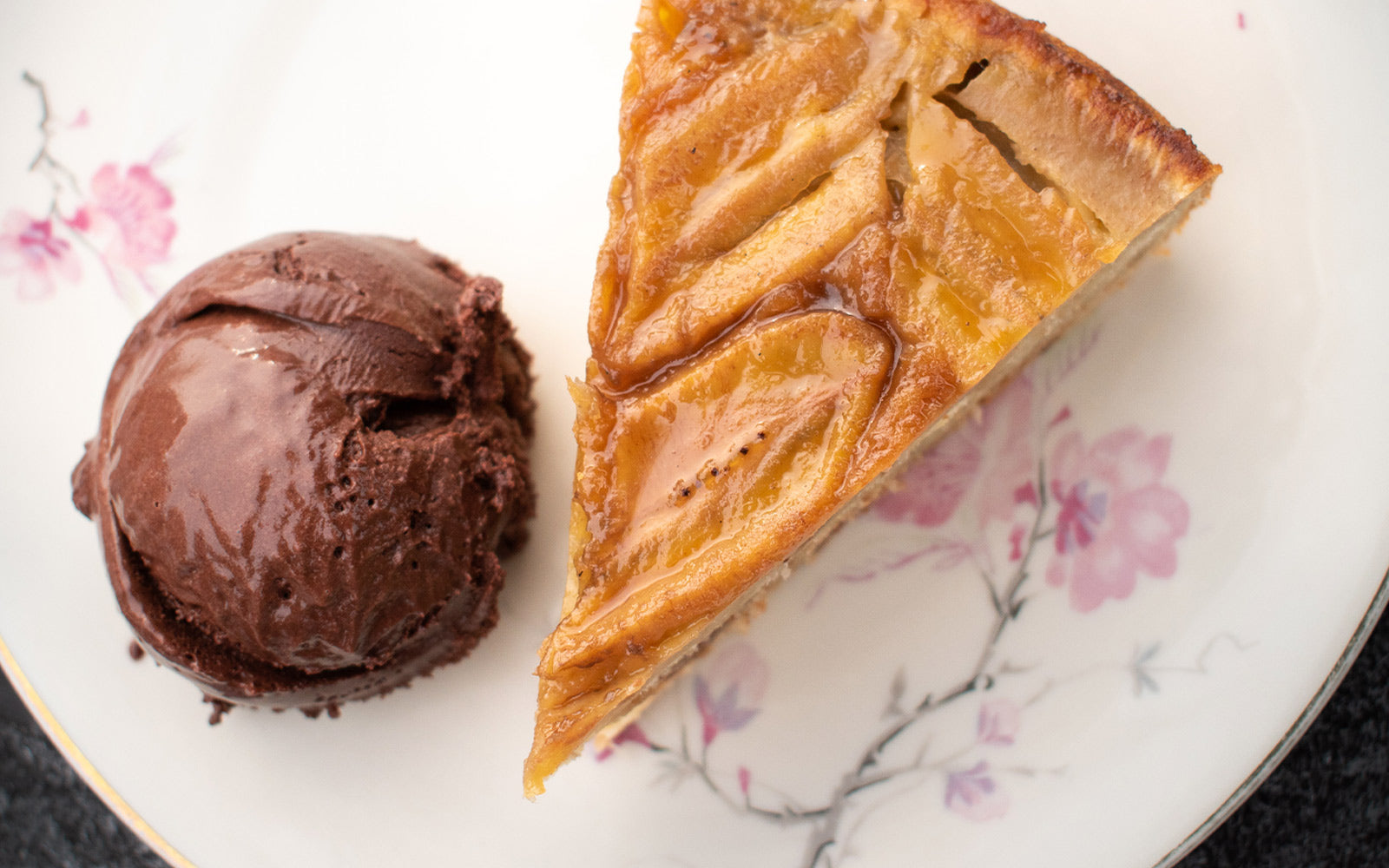 Umgedrehter Bananenkuchen mit Schoko Deluxe